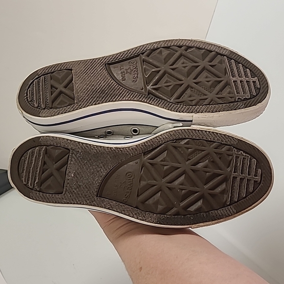 Converse Athletic Tan Shoes - Men's 4 Women's 6 - Picture 6 of 8